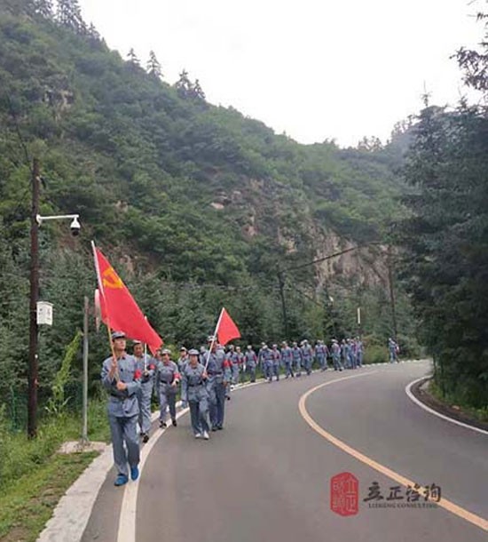 培训快讯培训时间：6月26日培训地点:城建培训中心培训单位:某单位培训课程:七一主题活动培训人数：43人